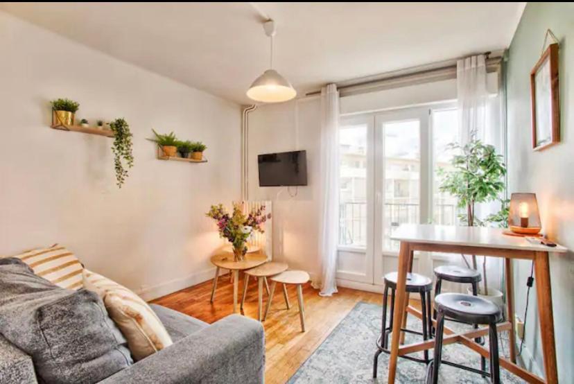 Apartment Deux Pieces Centre *